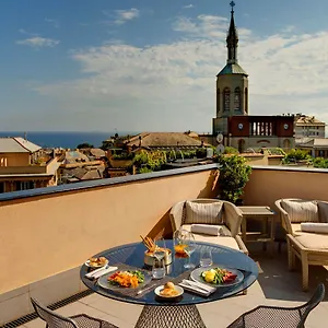 Hotel Meliá, Génova
