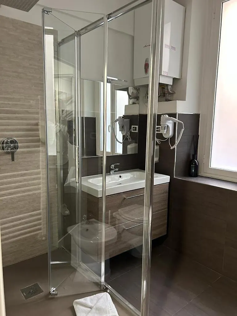 ג'נובה Brignole Rooms 0*,