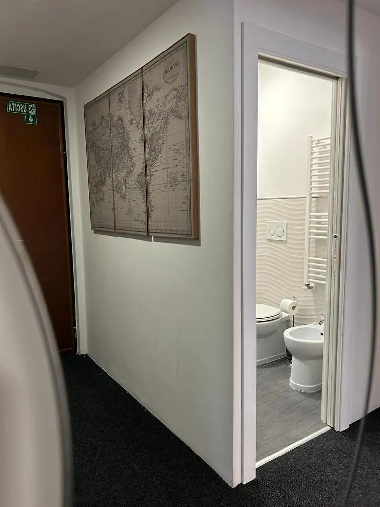 ג'נובה Brignole Rooms 0*,